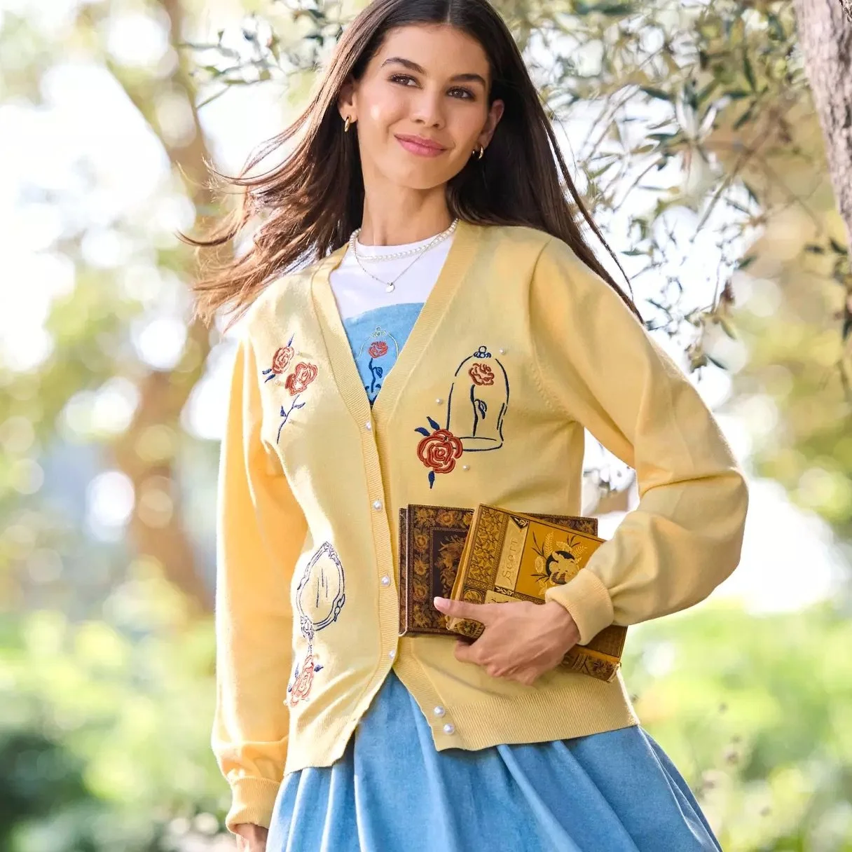 希少 beauty:beast 金魚刺繍パンツ 2000SSコレクション Belle Spotlight Collection on Disney Store — EXTRA MAGIC MINUTES
